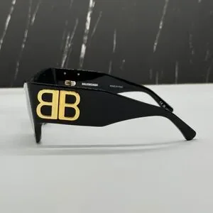 サングラス BALENCIAGA Woman Sunglasses Black 2 BB0322S 007 Balenciaga BB0322S 007 Sunglasses Women's Black/Grey Lenses